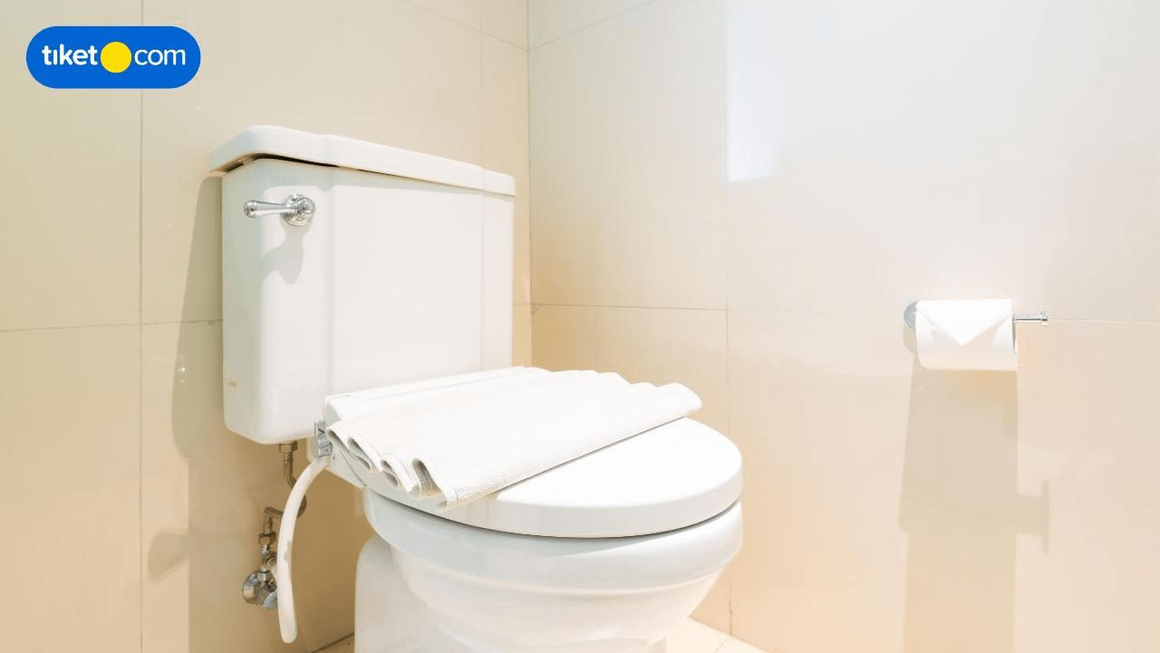 Bathroom 10
