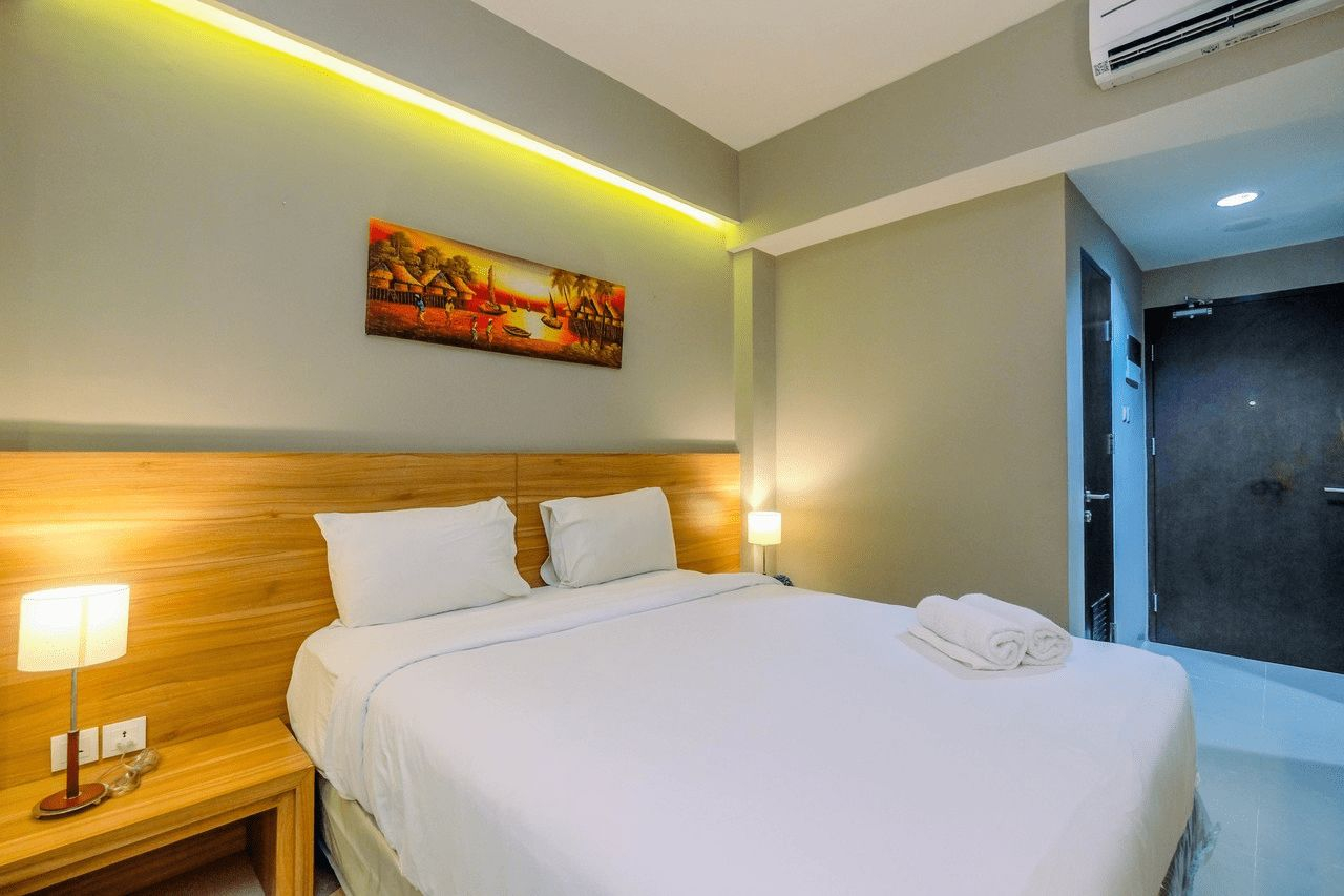 Bedroom 1, Stylish and Cozy Studio Mustika Golf Apartment By Travelio, Cikarang