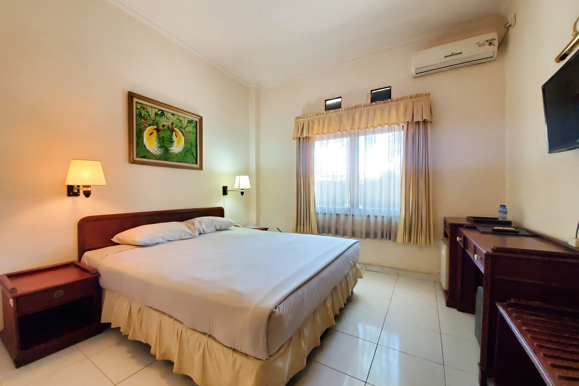Bedroom 3, OYO 90049 Hotel Nikki, Denpasar