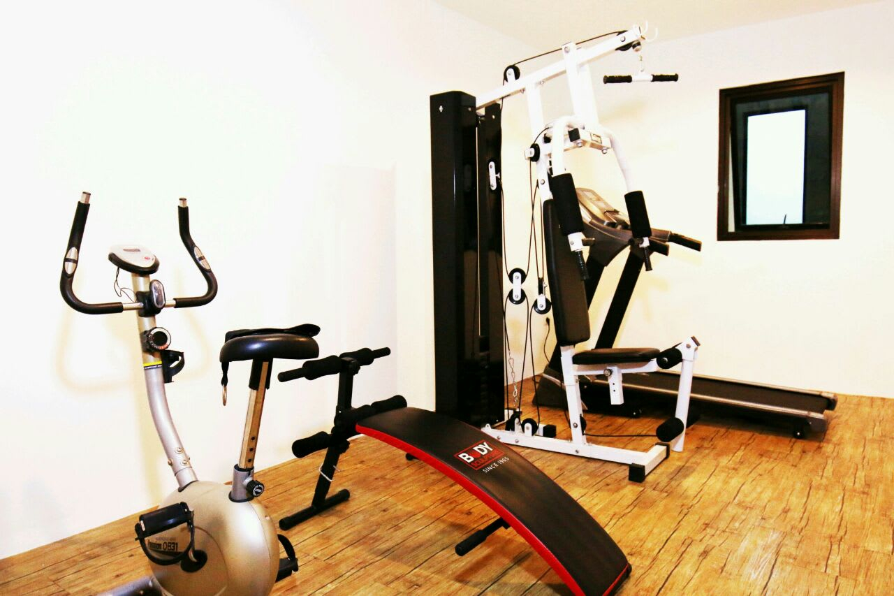 Living Area 6