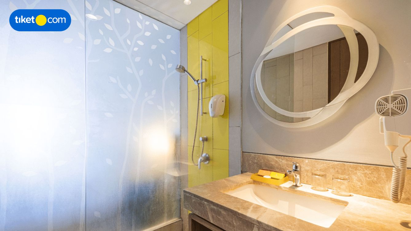 Bathroom 4