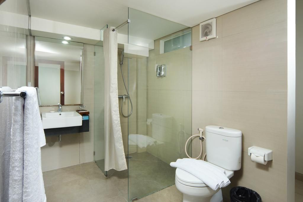 Bathroom 7