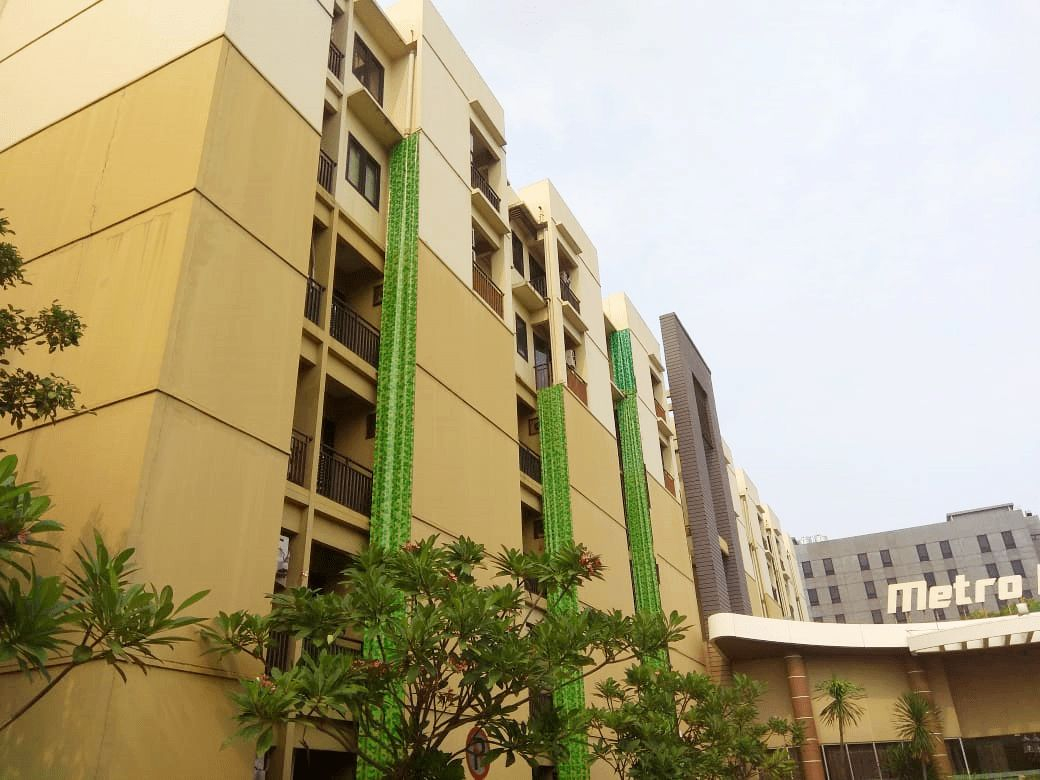 Elegant and Spacious 2BR Metropark Condominium Jababeka Apartment By Travelio, Cikarang