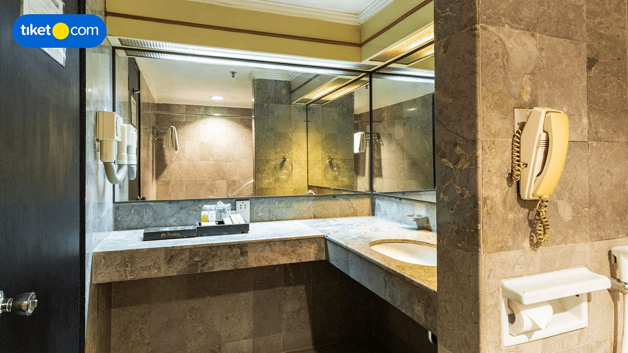 Bathroom 5