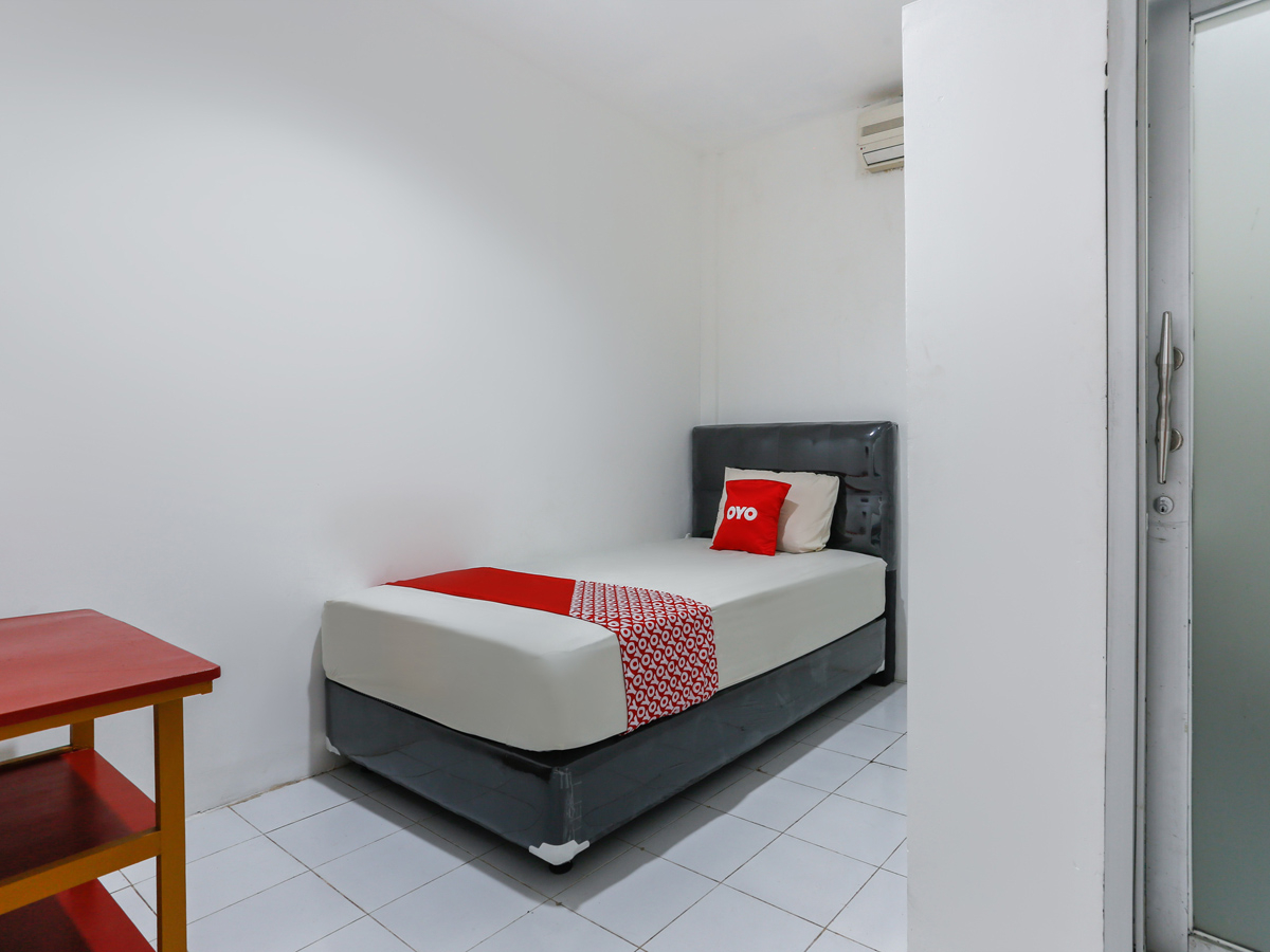 Single Deluxe Room