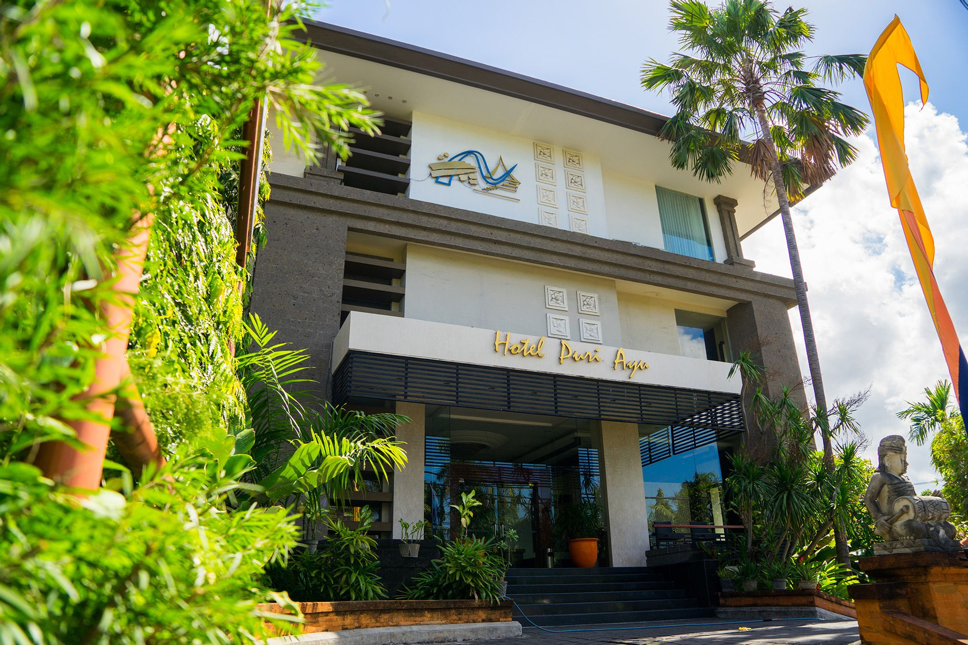Exterior & Views 1, Hotel Puri Ayu, Denpasar
