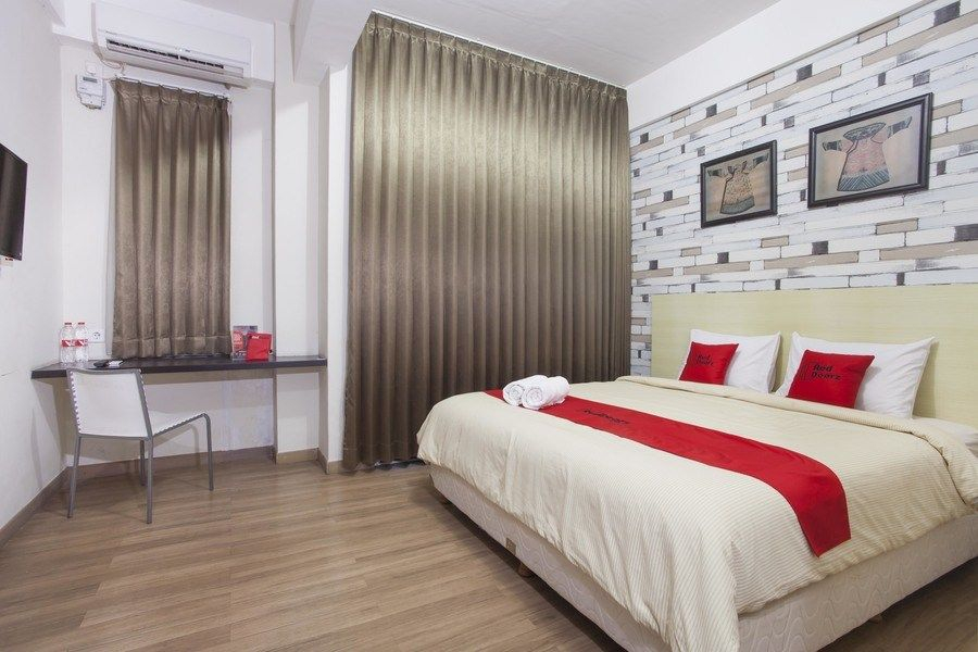 RedDoorz Plus @ Riverside Malang, Malang