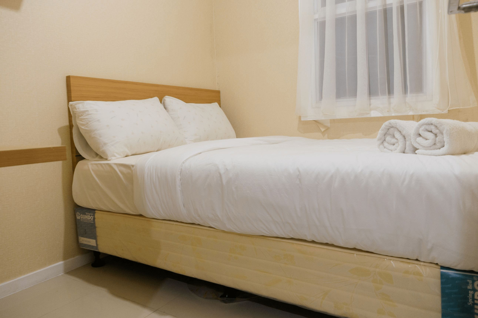 Bedroom 5, Minimalist 2BR Apartment at Parahyangan Residence By Travelio, Bandung