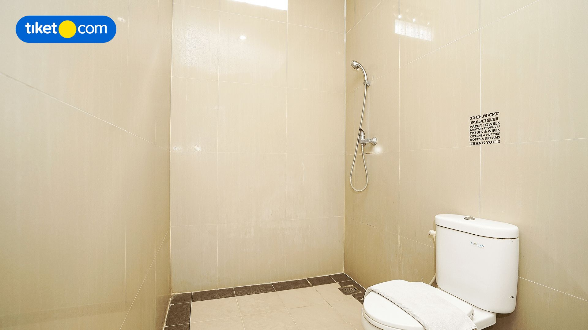 Bathroom 13