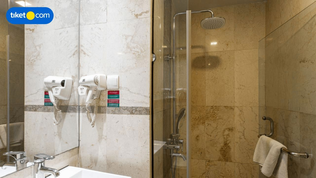 Bathroom 3