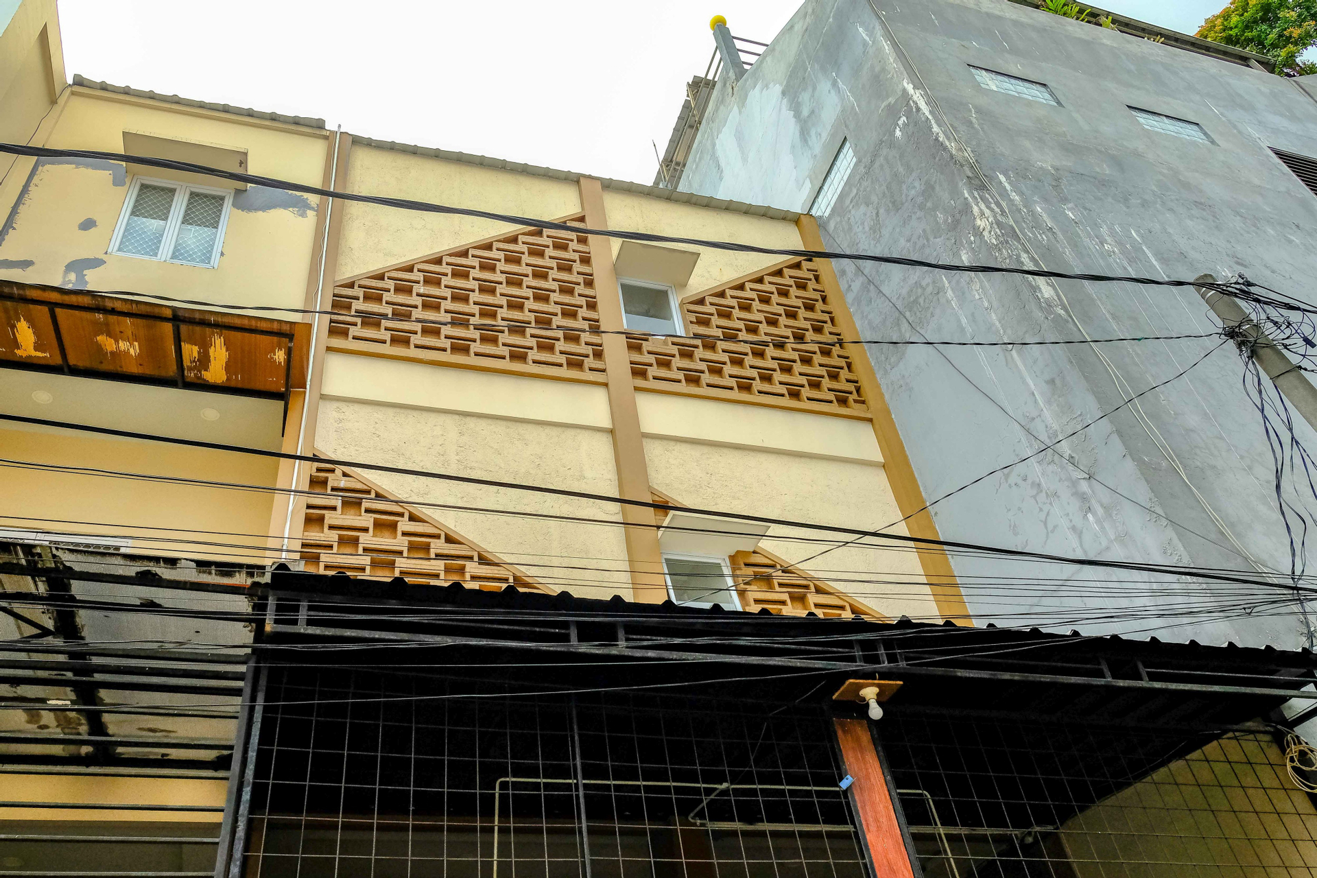 Exterior & Views 2, Cendrawasih Residence RedPartner, Jakarta Barat