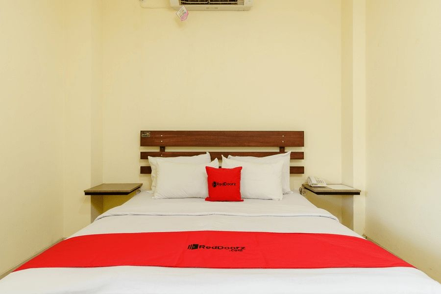 Bedroom 2, RedDoorz near Jembatan Siti Nurbaya Padang, Padang