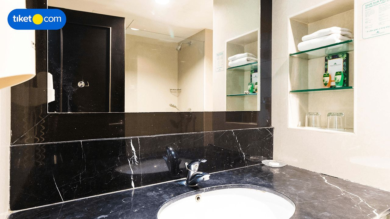 Bathroom 9