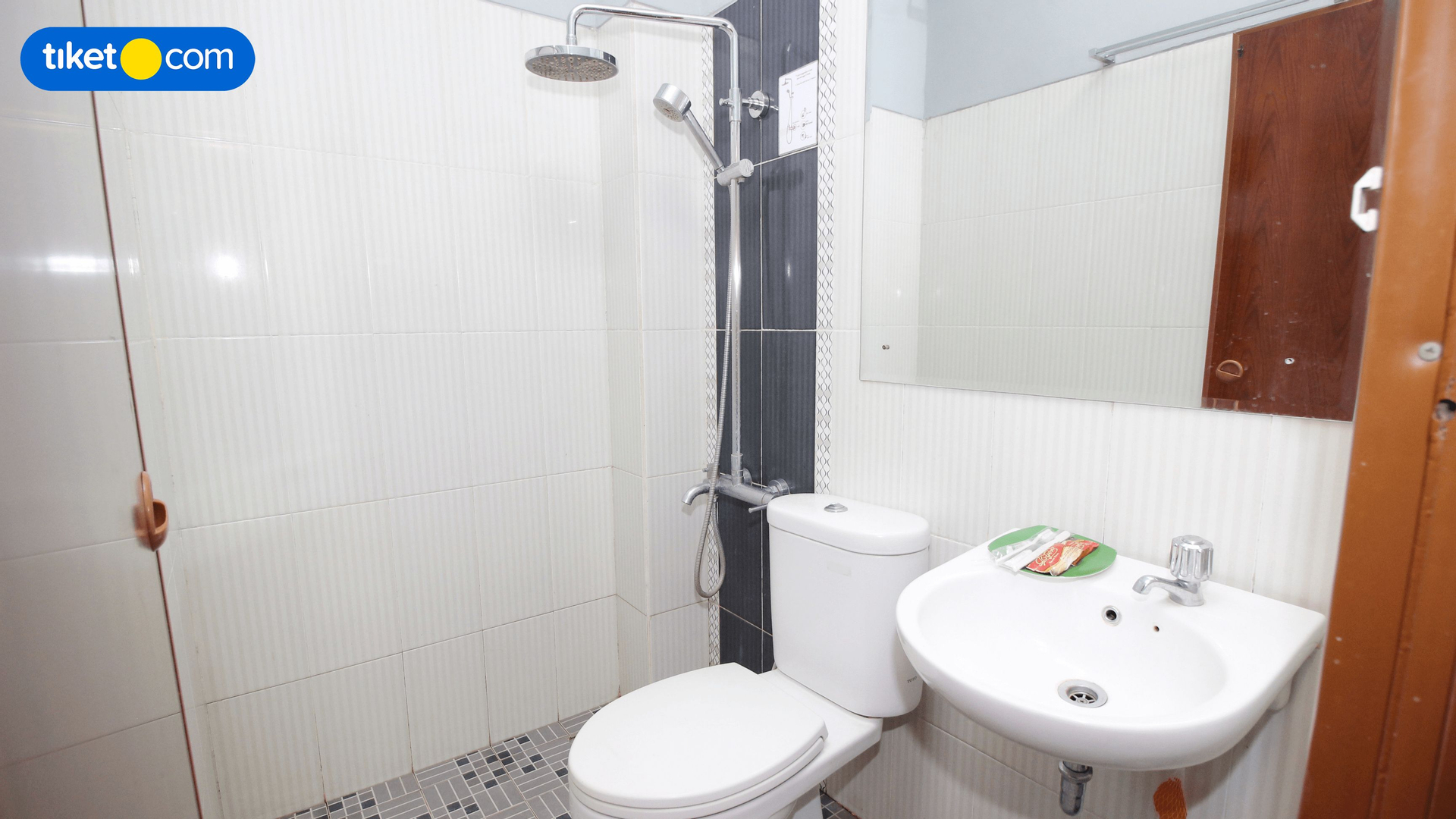 Bathroom 2