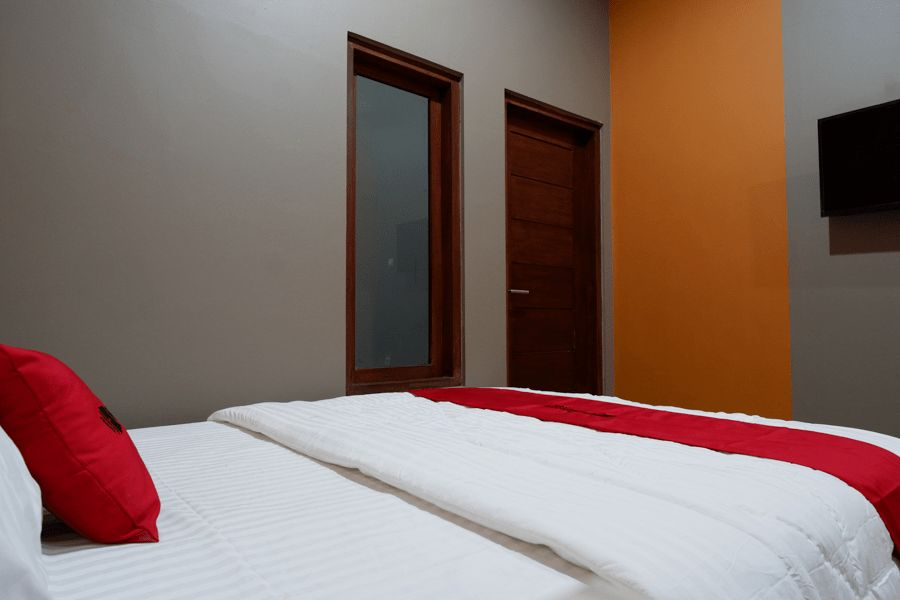 Bedroom 4, RedDoorz Syariah near Stasiun Tegal, Tegal