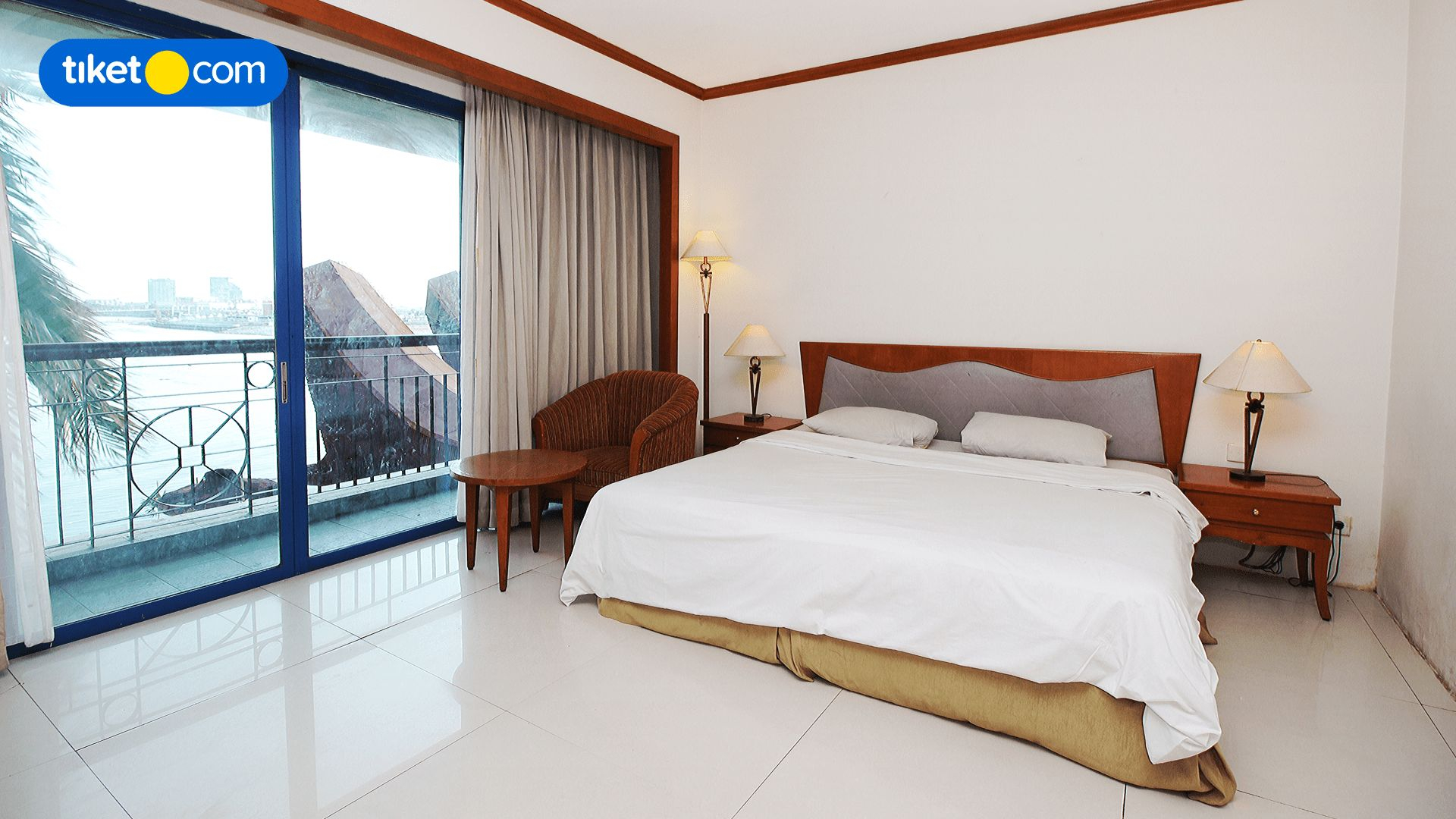 Bedroom 3, Makassar Golden Hotel, Makassar