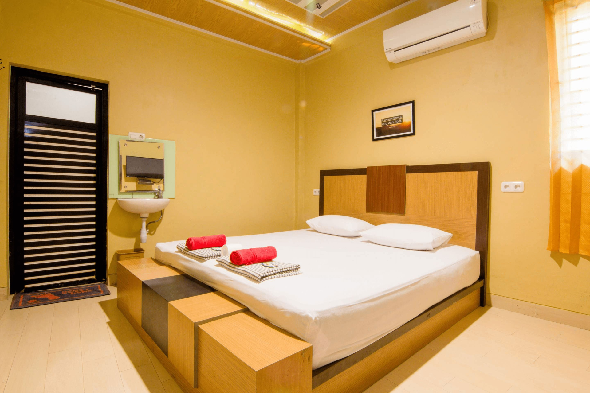 Bedroom 1, Yani Homestay, Padang
