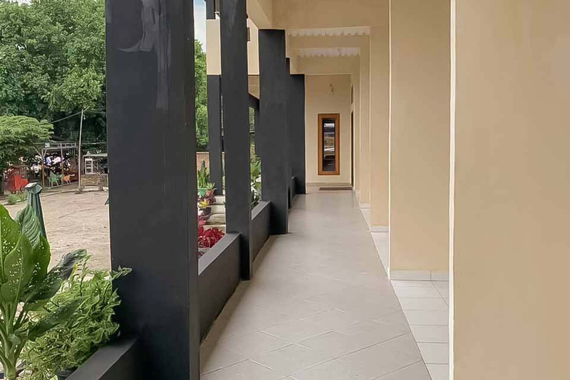 Public Area, RedDoorz @ Hotel Pasir Putih Parbaba (tutup sementara), Samosir