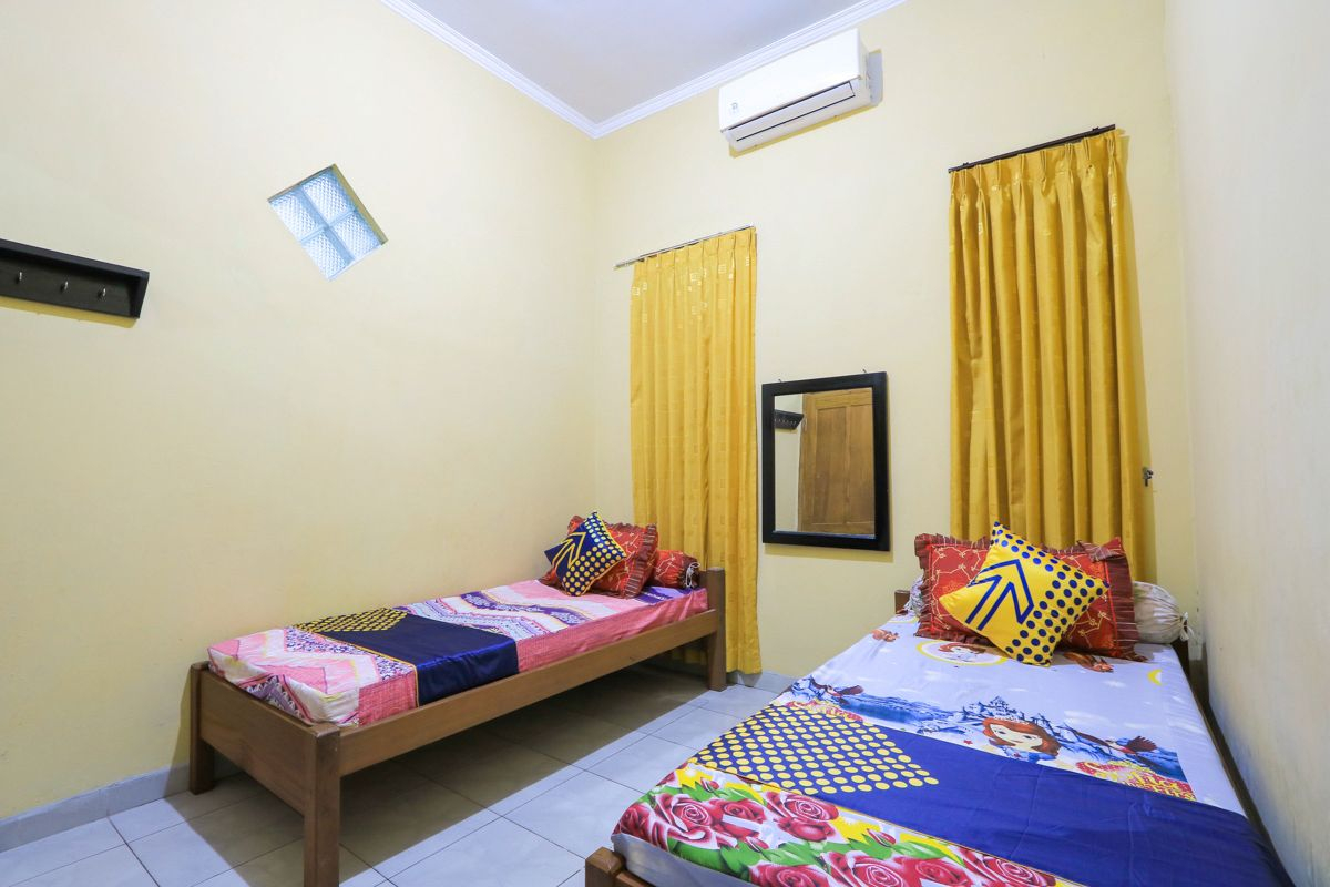 Bedroom 3, SPOT ON 2440 Wallet Family Residence Syariah, Lumajang