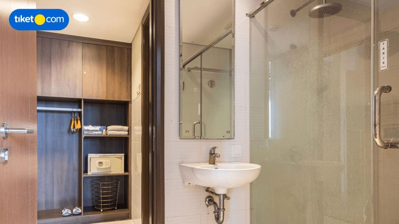 Bathroom 6