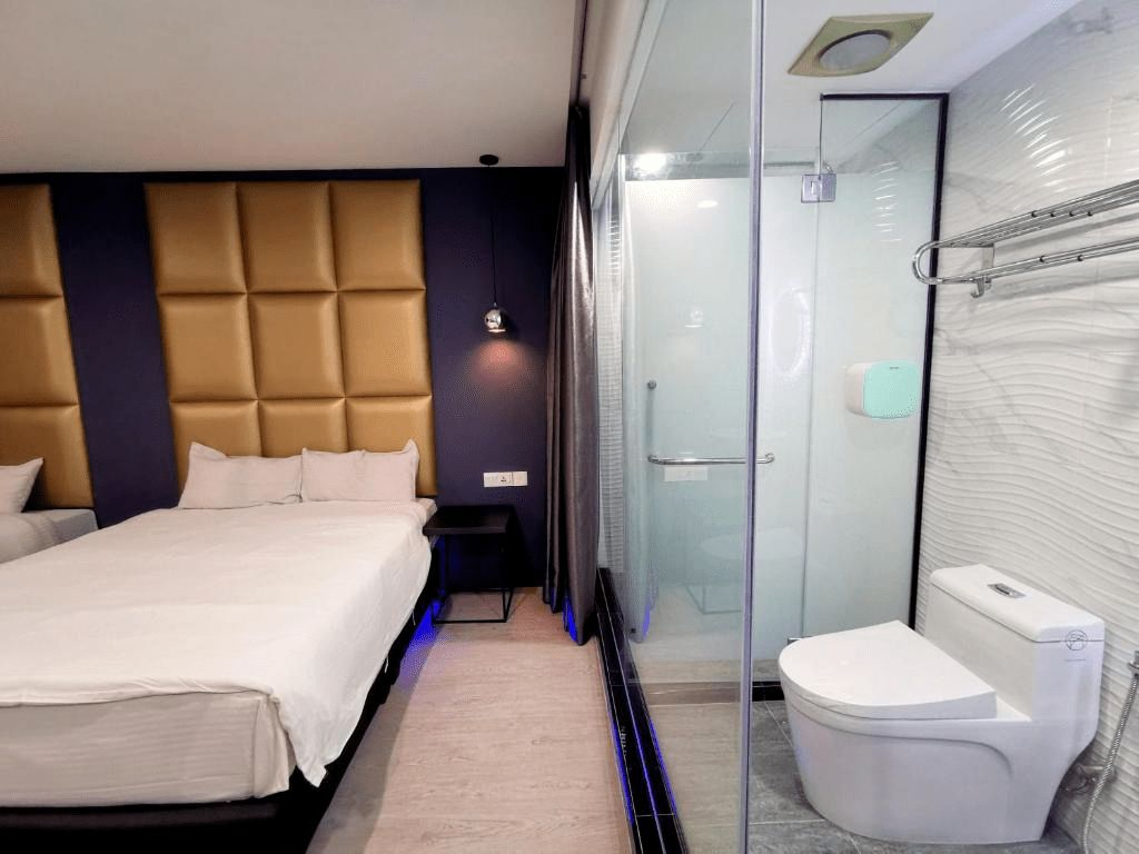 Bathroom 4