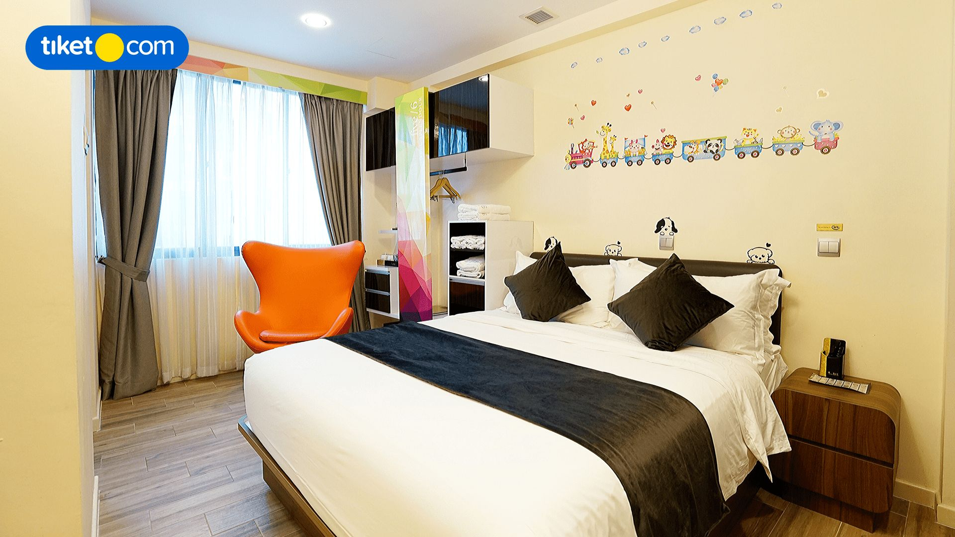 Bedroom 3, five/6 Hotel Splendour, Singapura