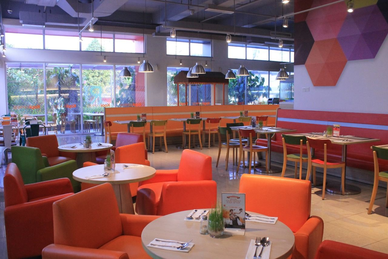 Food & Drinks 4, Zuri Express Lippo Cikarang, Cikarang