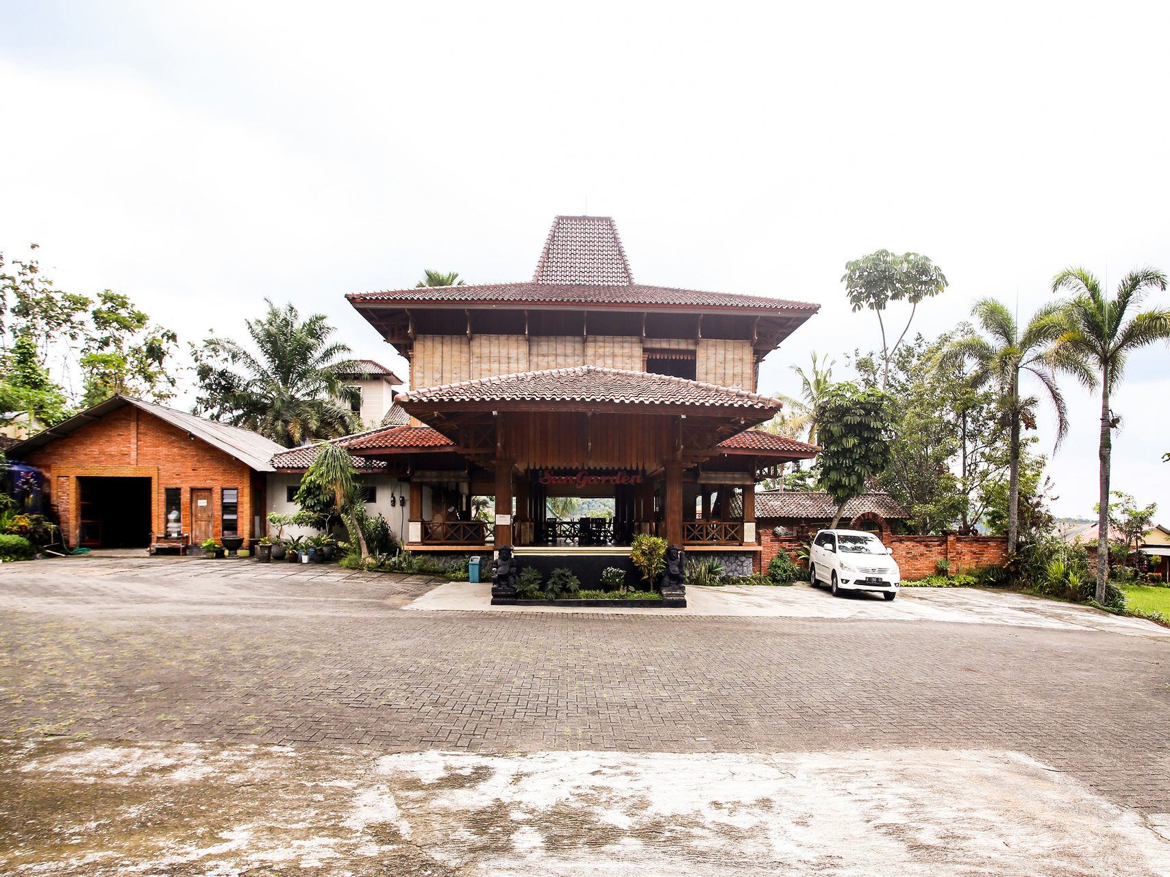 Exterior & Views 2, OYO 3396 Sun Garden Resort (tutup sementara), Karanganyar