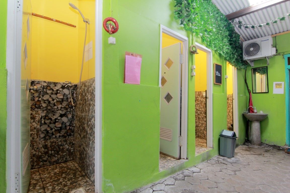 Public Area 2, Laura s Backpacker, Yogyakarta