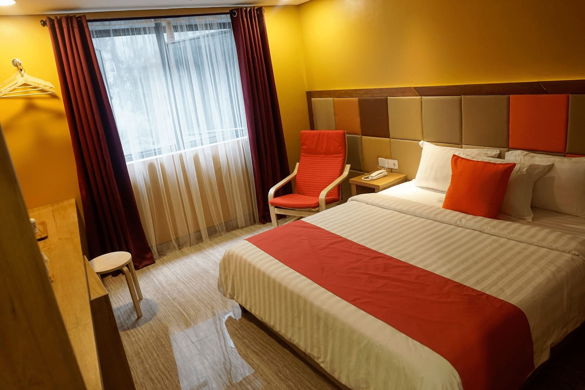 Bedroom 3, Benhas Hotel, Bukittinggi