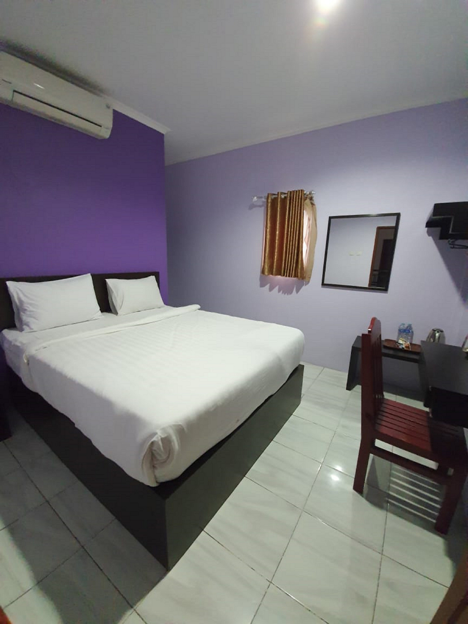 Bedroom 1, Palu Plaza Hotel, Palu