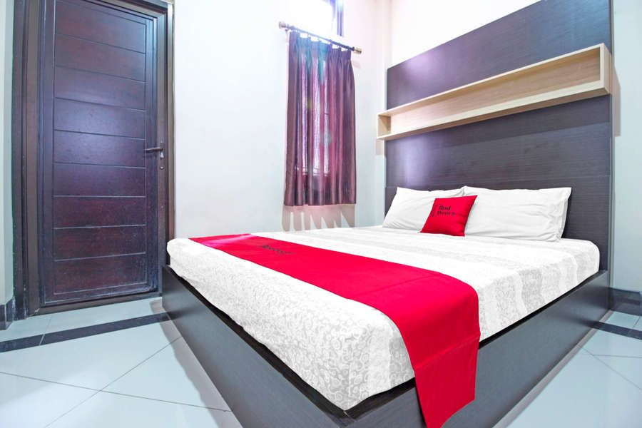 Bedroom 1, RedDoorz Plus near Isola UPI, Bandung