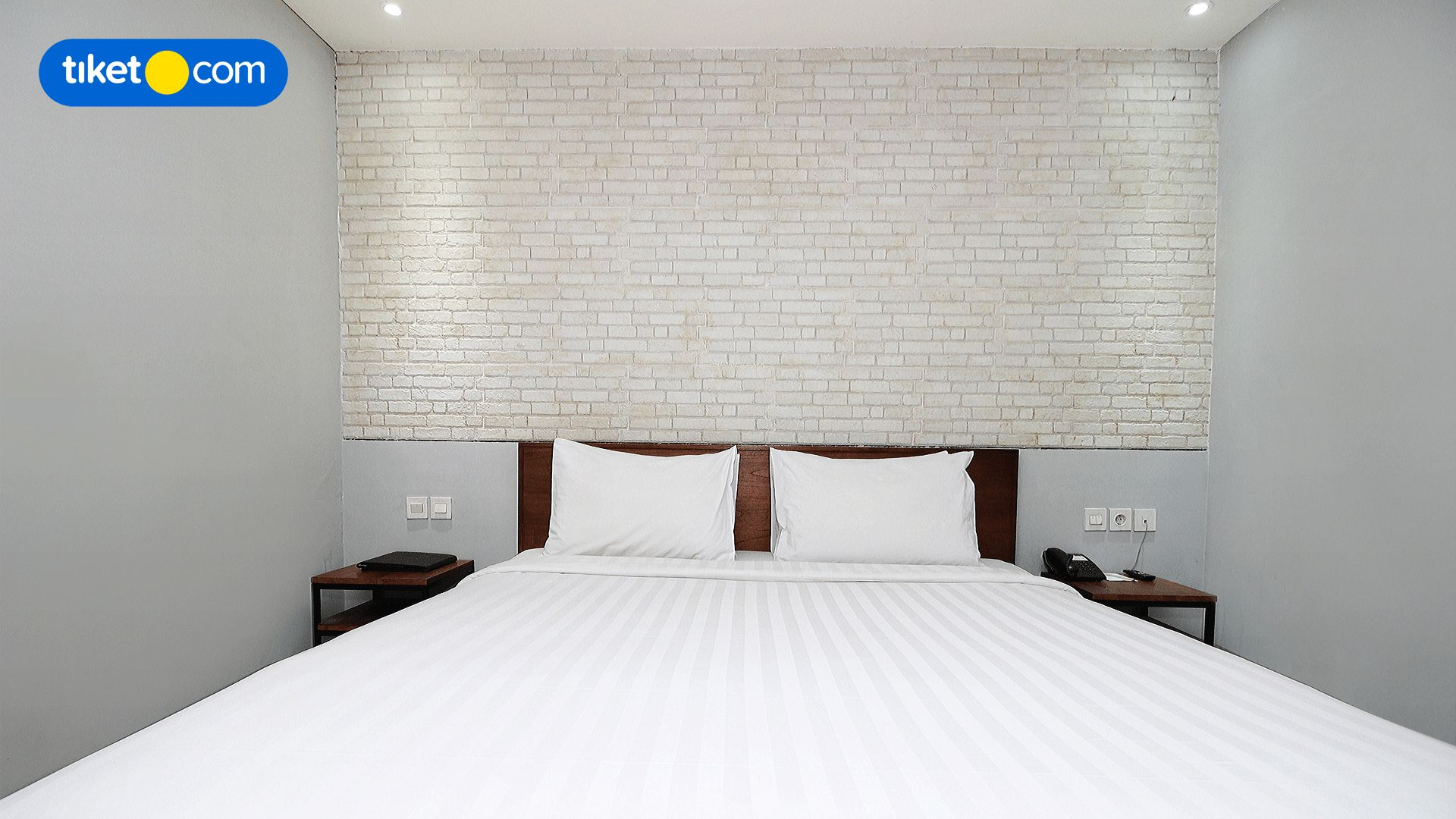 Bed 8