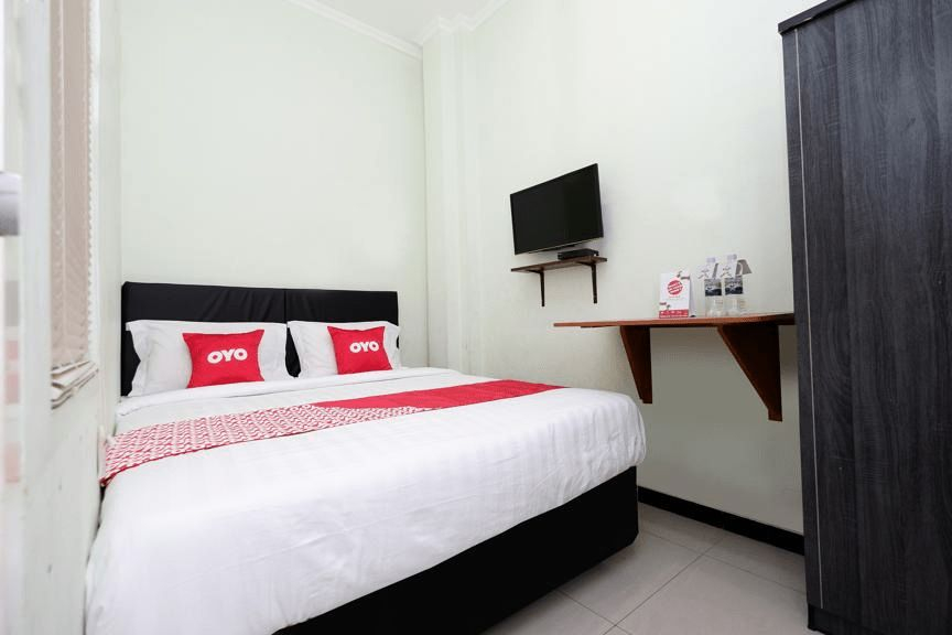 Bedroom 1, OYO 1815 Gatsu Residence, Semarang