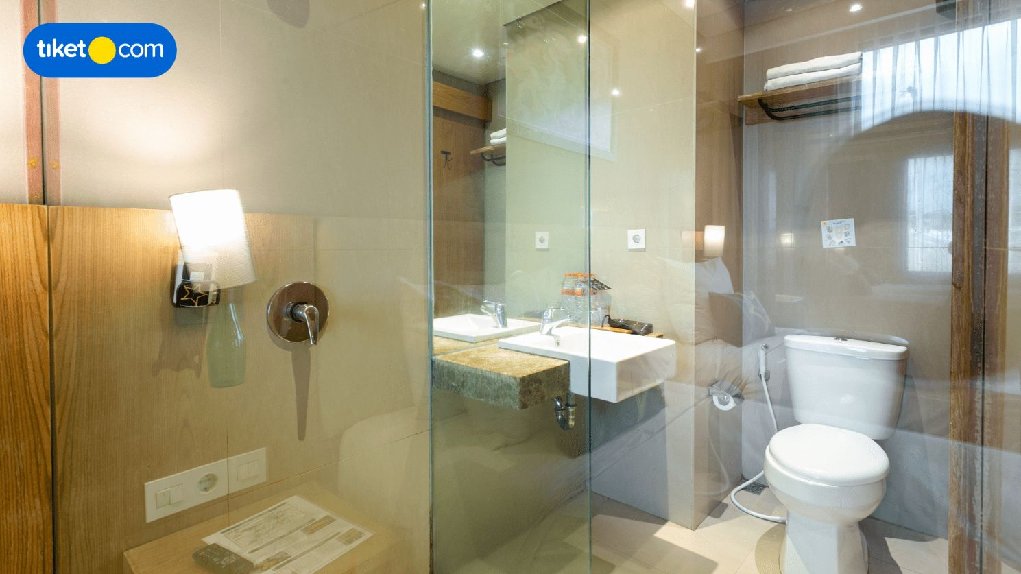 Bathroom 10