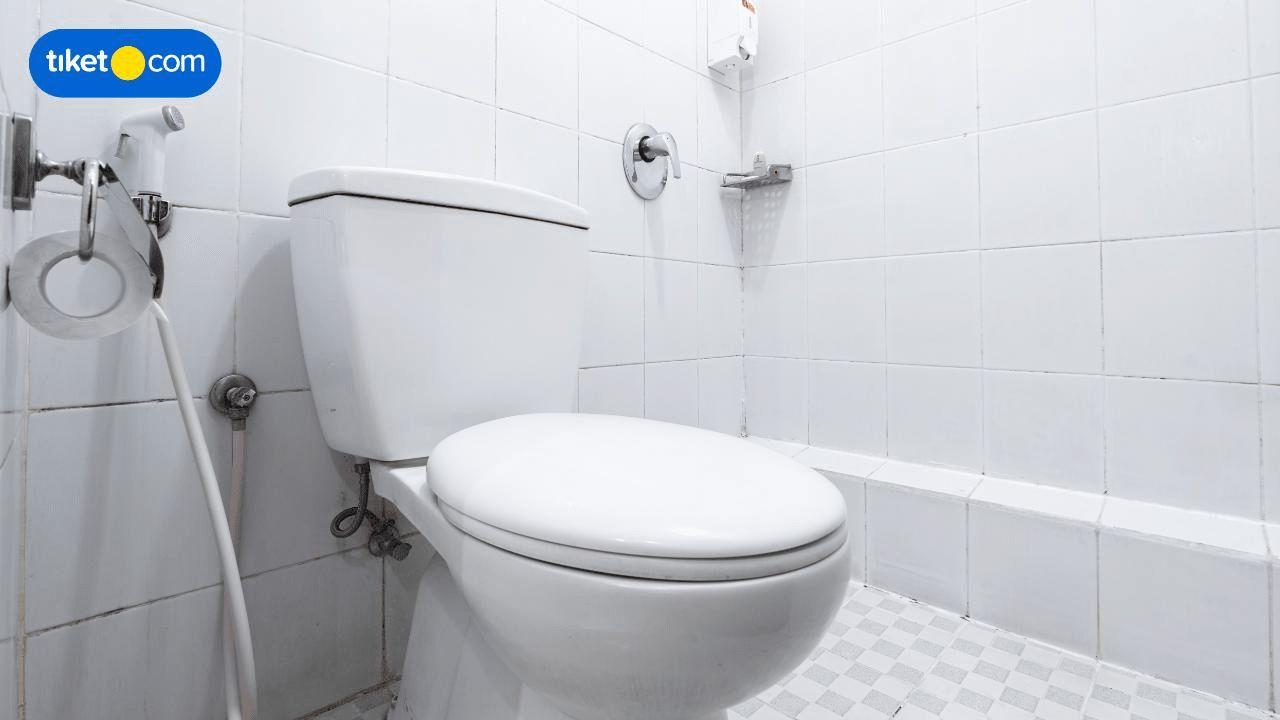 Bathroom 10