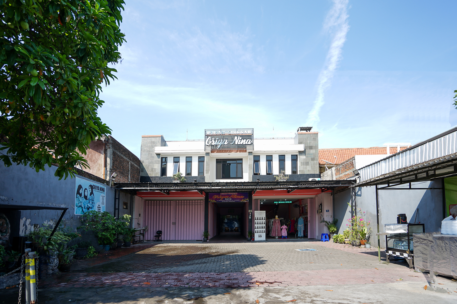 Exterior & Views 3, Griya Nina Syariah, Surabaya