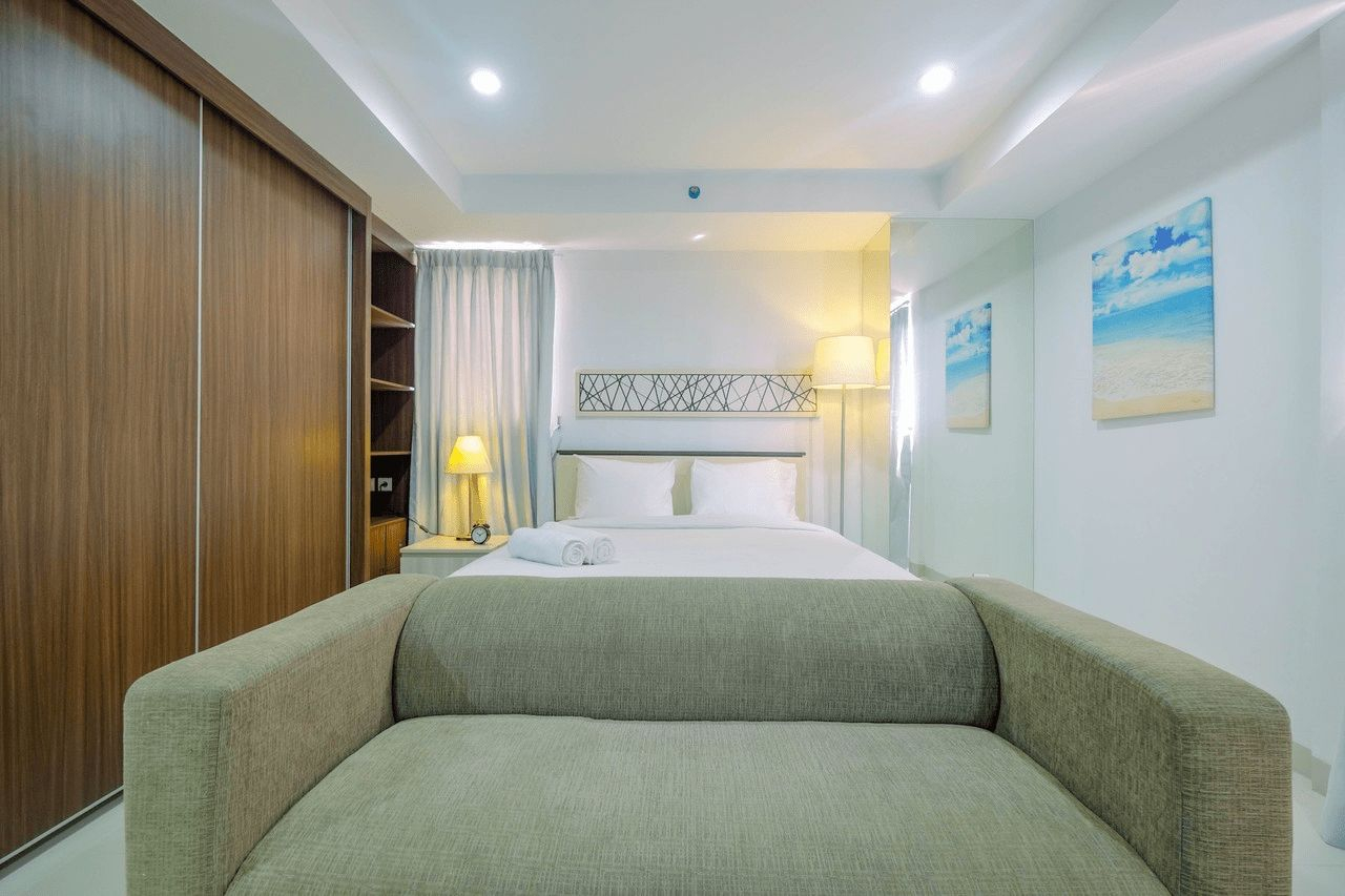 Public Area, Trendy and Spacious Studio Azalea Suites Apartment By Travelio, Cikarang