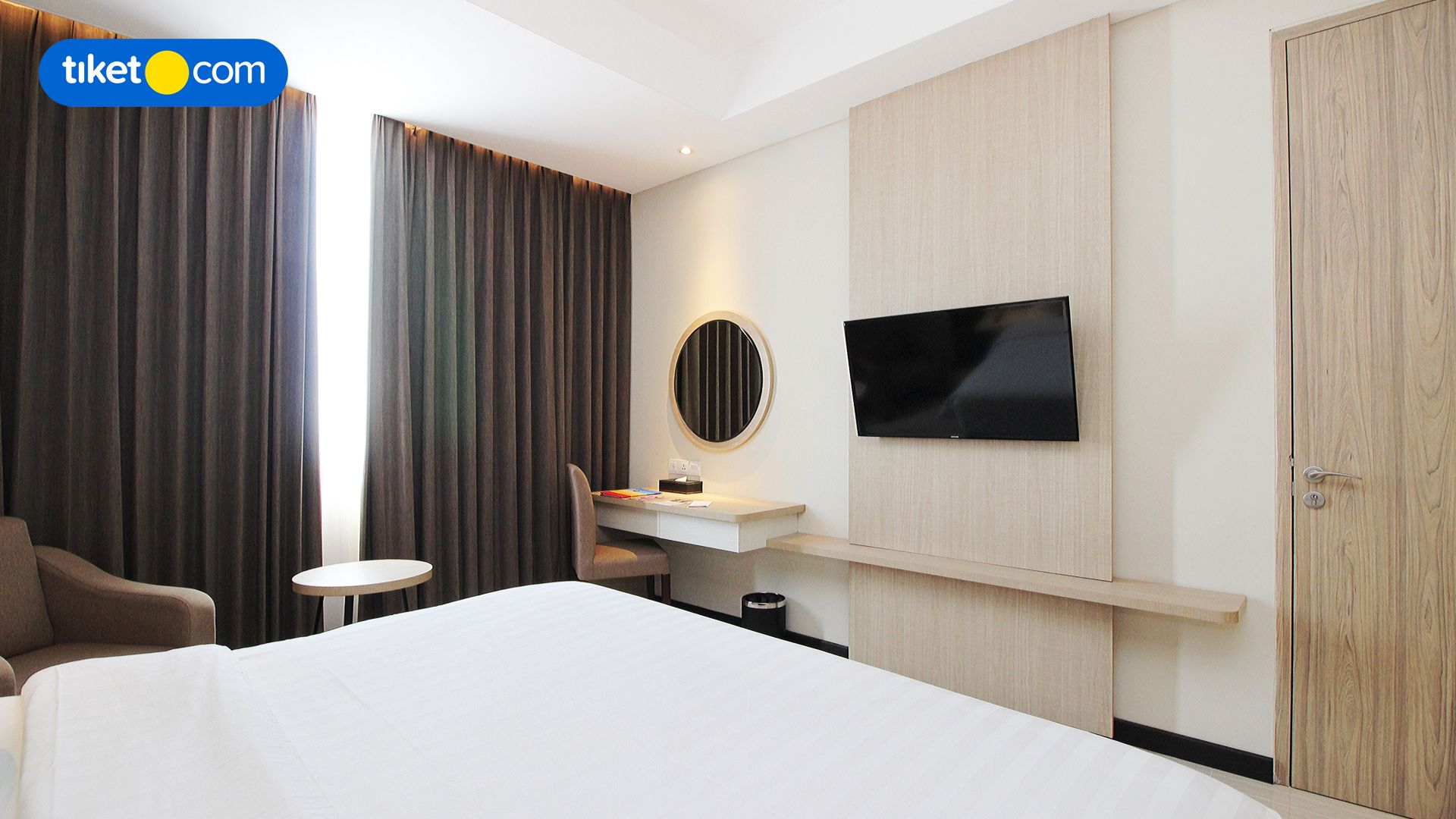 Bedroom 5, Hotel Dafam Pacific Caesar Surabaya, Surabaya