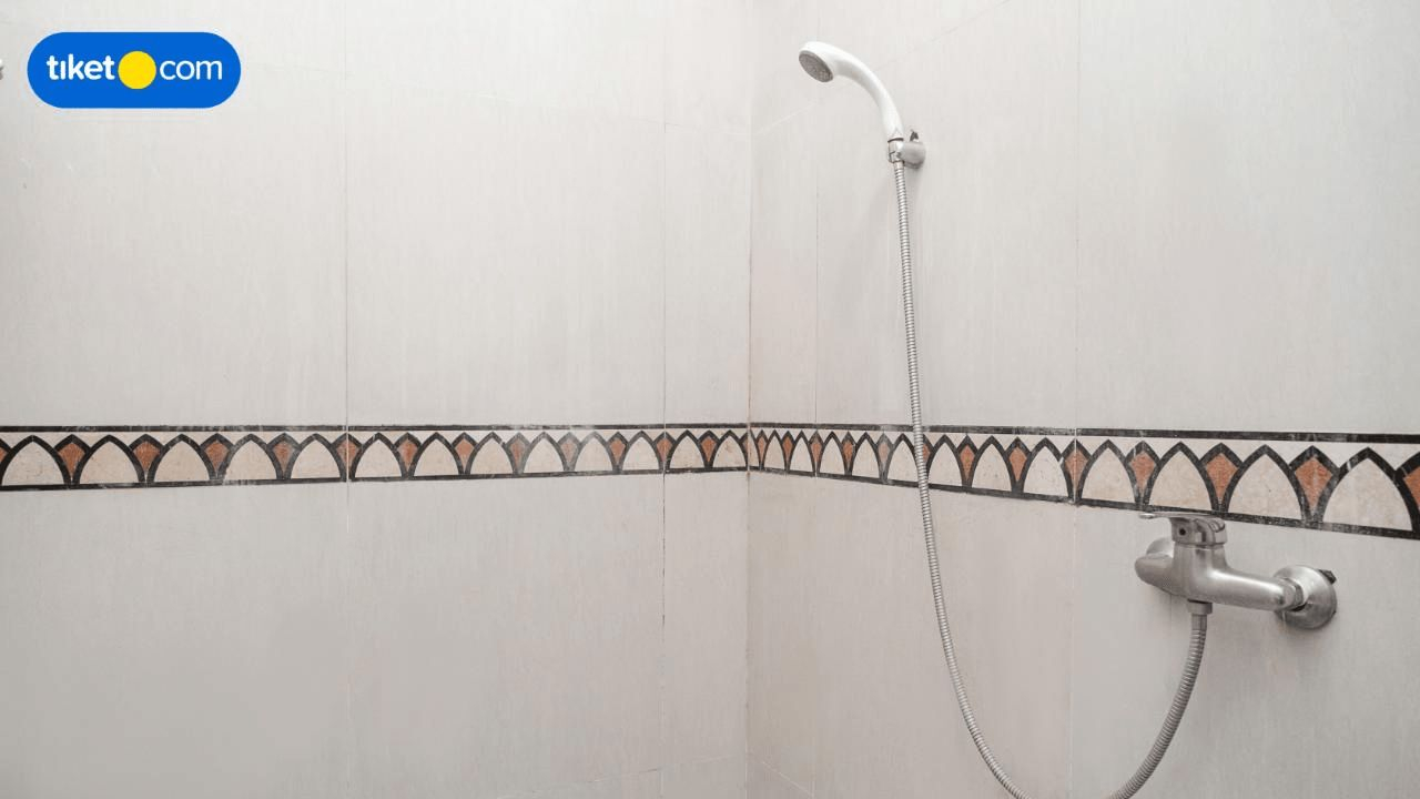 Bathroom 9