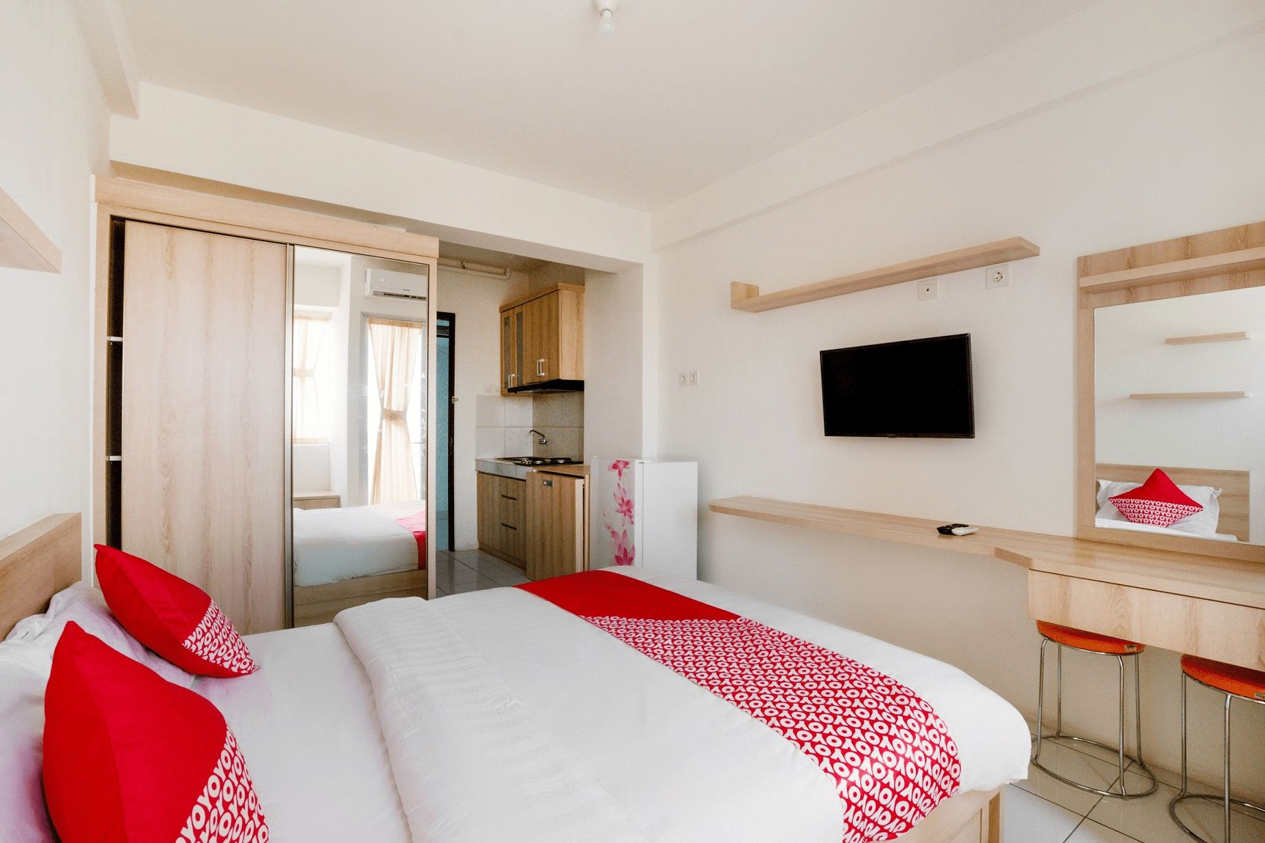 Bedroom 2, OYO 2942 Apartement River View Jababeka (tutup sementara), Cikarang
