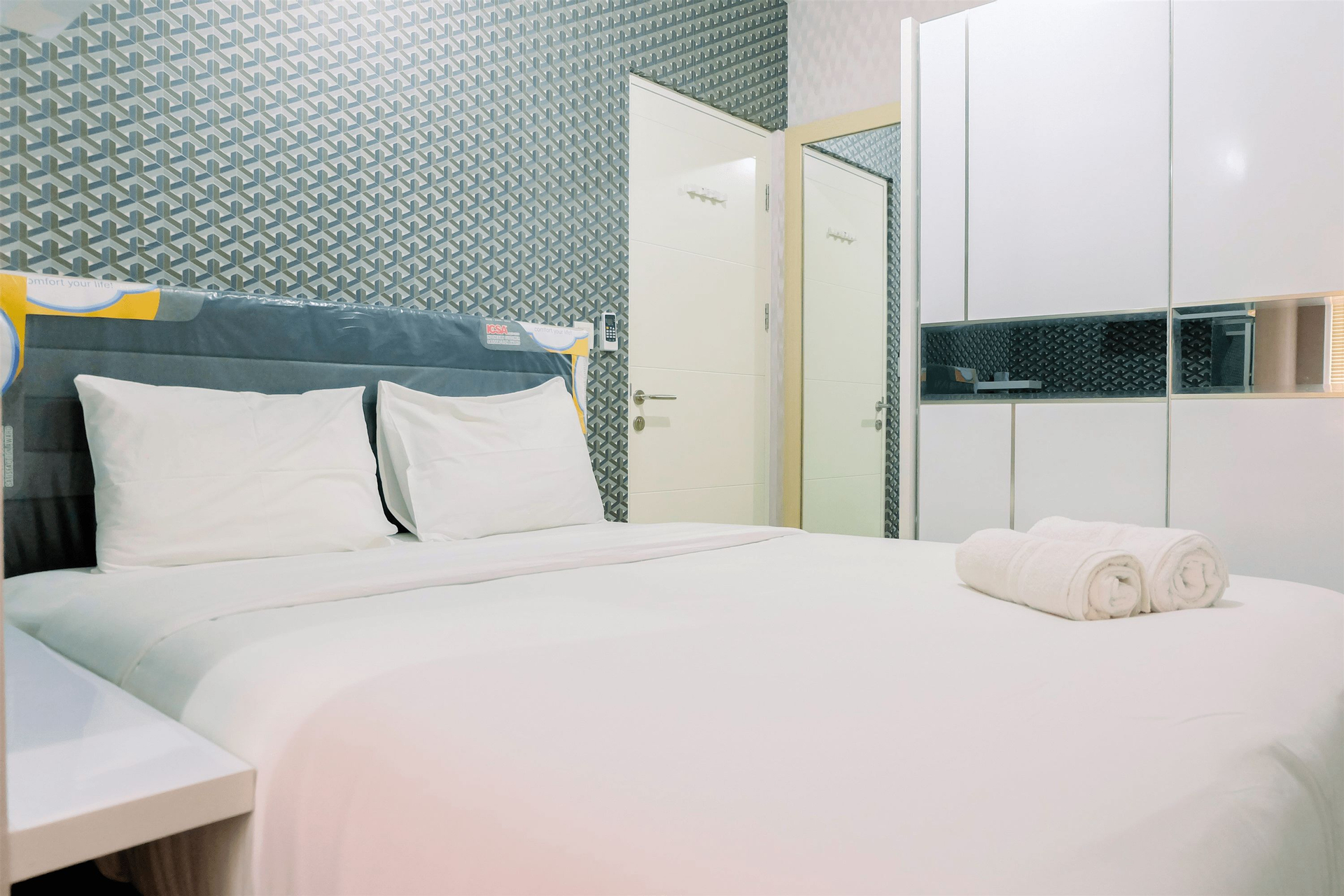 Bedroom 1, Enjoy 2BR @ Springlake Apartment By Travelio, Bekasi