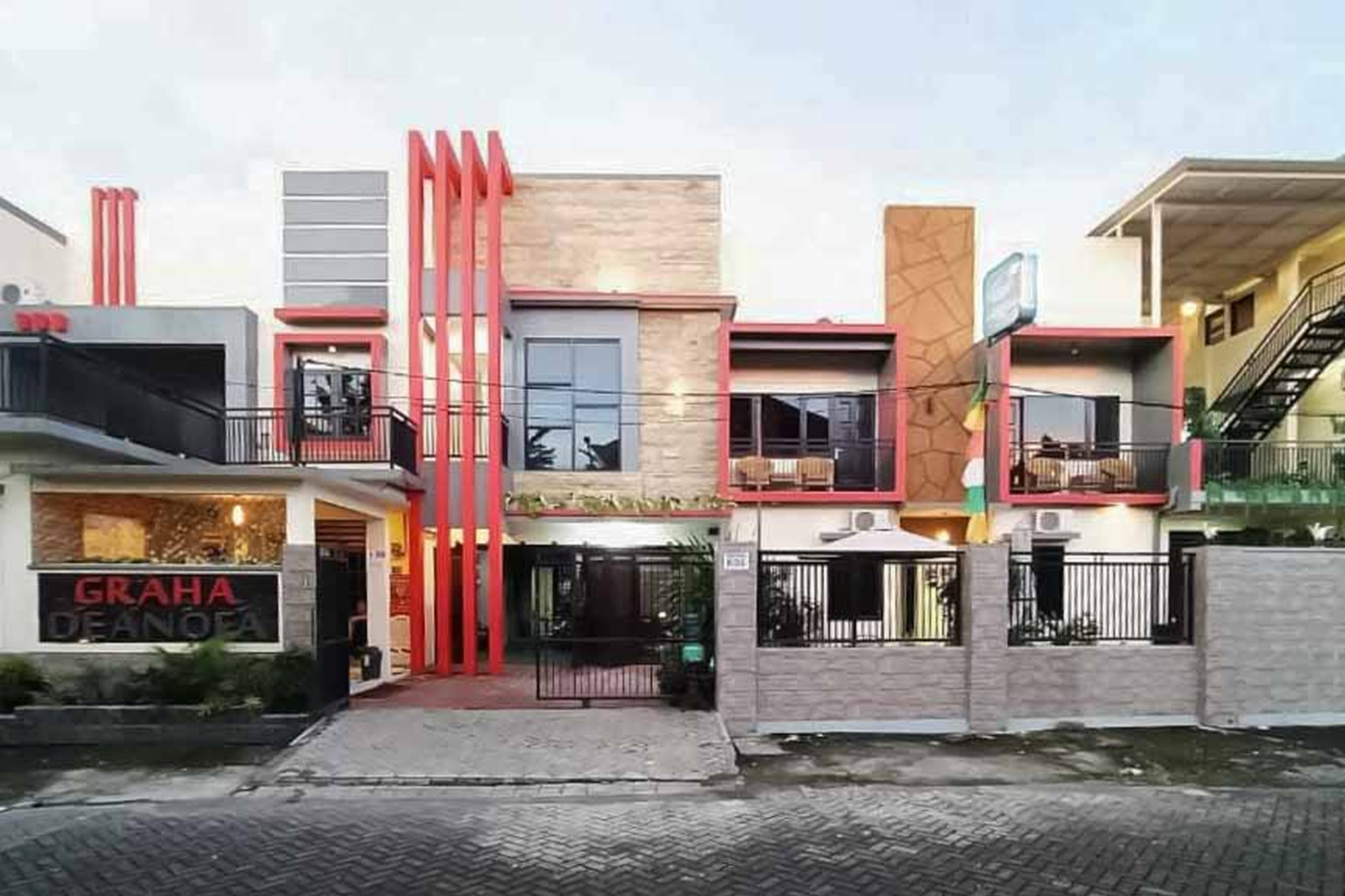 Dea Homestay Syariah RedPartner @ Kertomenanggal Surabaya, Surabaya