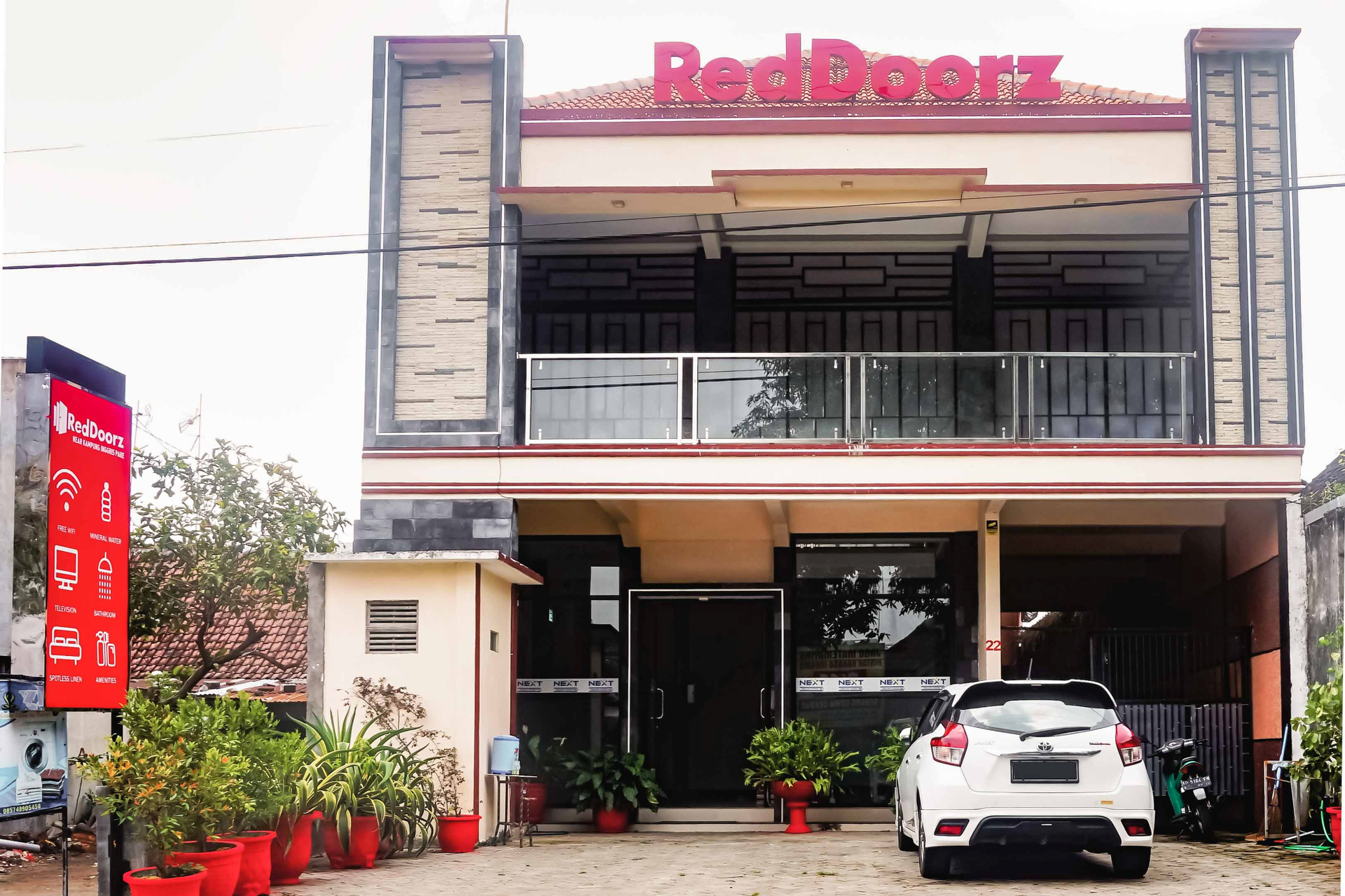 Exterior & Views 1, RedDoorz near Kampung Inggris Pare, Kediri