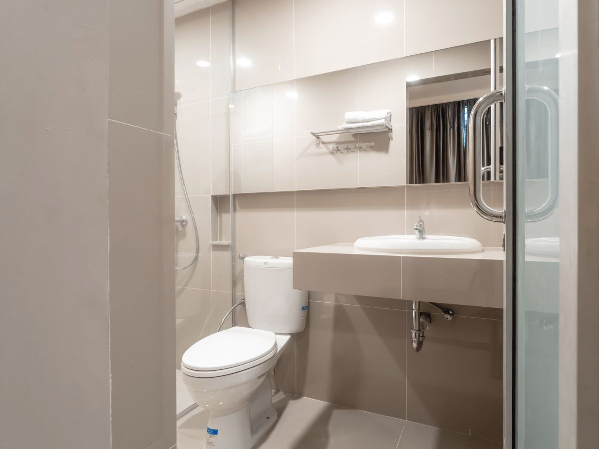 Bathroom 7