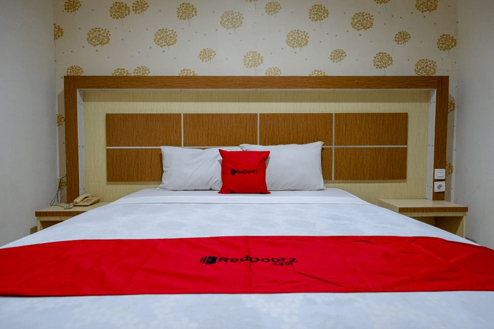 Bedroom 3, RedDoorz @ Hotel Bumi Palupy, Palu