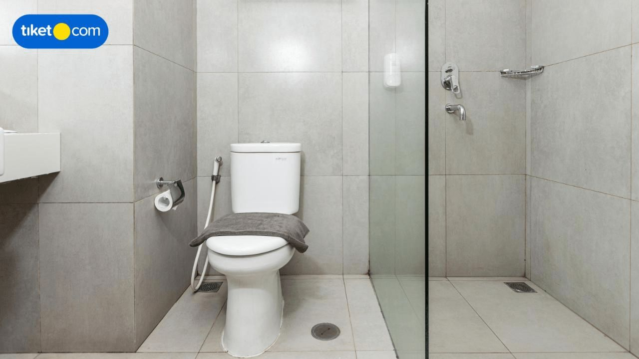 Bathroom 6