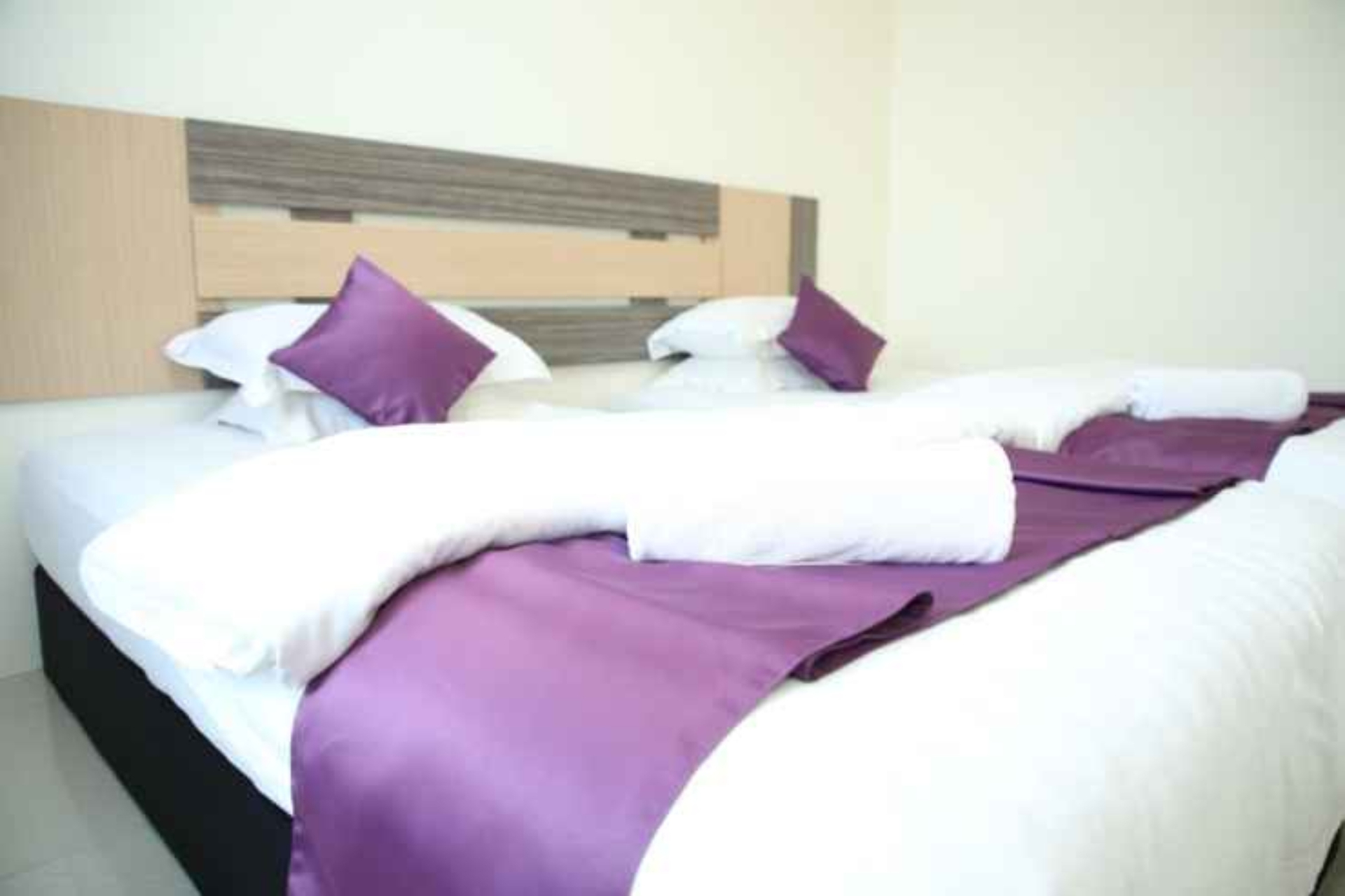 Twin Standard Room - City View