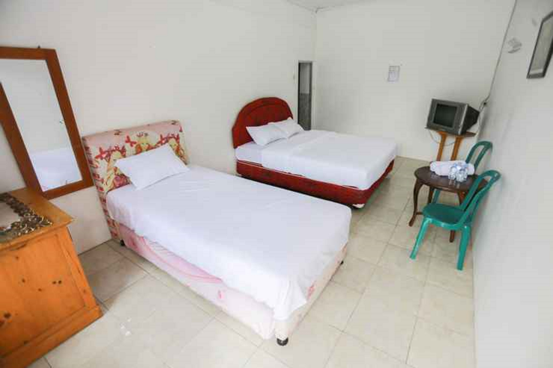Bedroom 2, Hotel Putra Lawu, Karanganyar