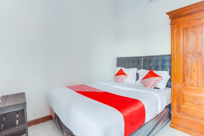 Bedroom 5, OYO 3074 Orange Inn (temporarily closed), Madiun